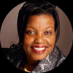 Psychologist Chanda Jackson providing different types of therapy in Phoenix