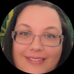 This is Lyndsey Burton's avatar and link to their profile