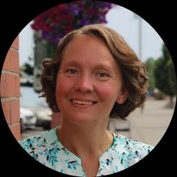 Psychologist Jamie  Clausen  providing different types of therapy in Seattle