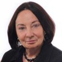 Psychologist Bonnie Pinto-Swift providing different types of therapy in Boston