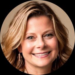 Psychologist Tania Yackle providing different types of therapy in Chicago