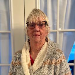 This is Donna Rippelmeyer's avatar and link to their profile