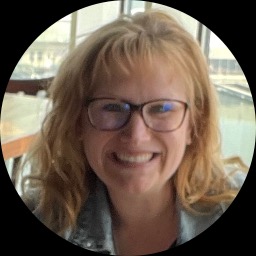 Psychologist Kristen Everetts providing different types of therapy in Philadelphia